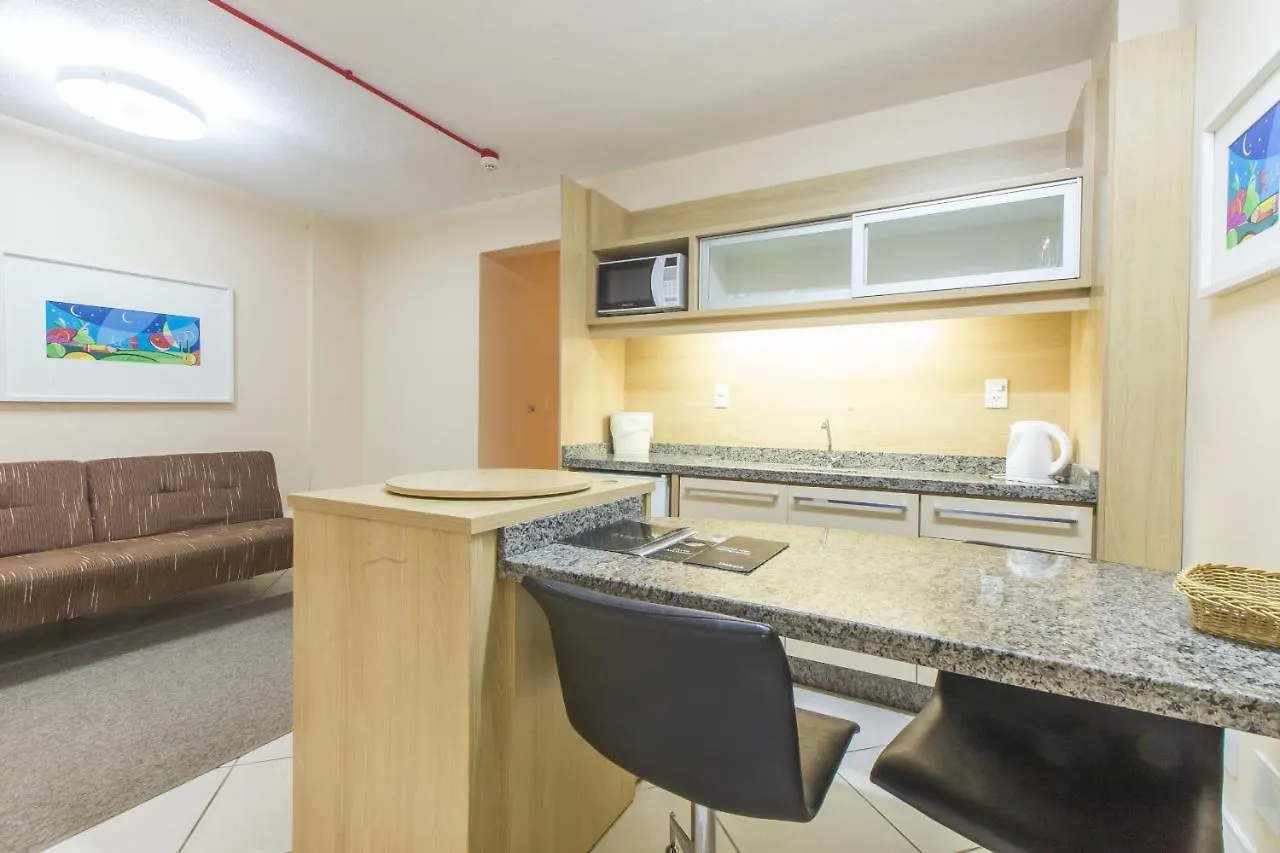 קריסיומה Delupo Hotel - Livin Studios מלון דירות