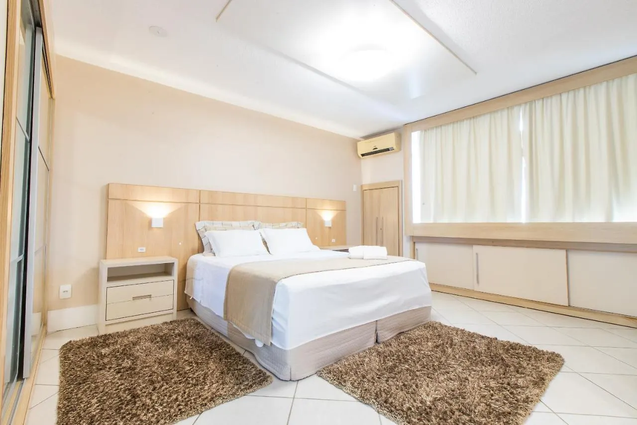 מלון דירות קריסיומה Delupo Hotel - Livin Studios
