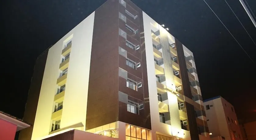 קריסיומה Delupo Hotel - Livin Studios מלון דירות