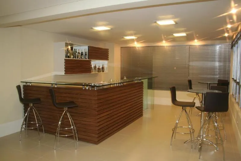 מלון דירות קריסיומה Delupo Hotel - Livin Studios